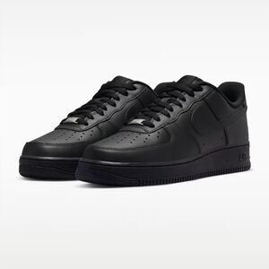 Black Nike Air Force 1 Sneakers
Men’s Size 10.5 
Condition: Good